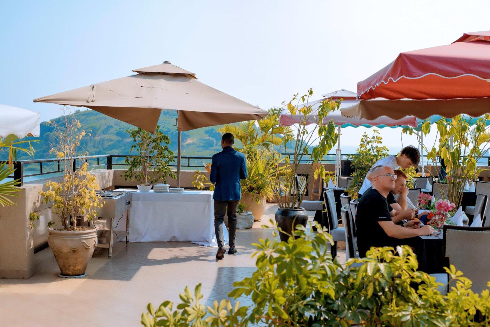Kivu Hilltop View Resort Gisenyi Bagian luar foto