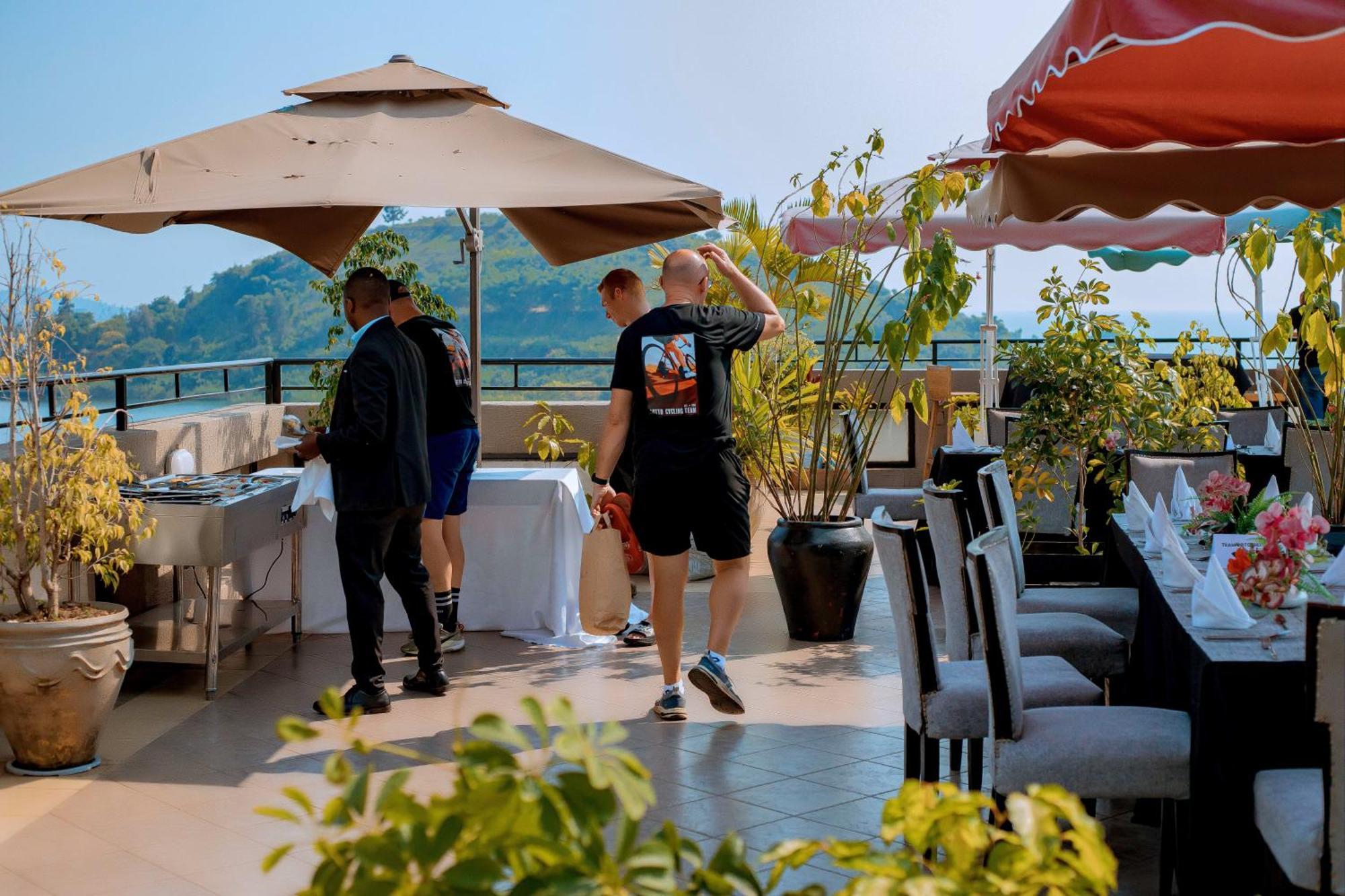 Kivu Hilltop View Resort Gisenyi Bagian luar foto