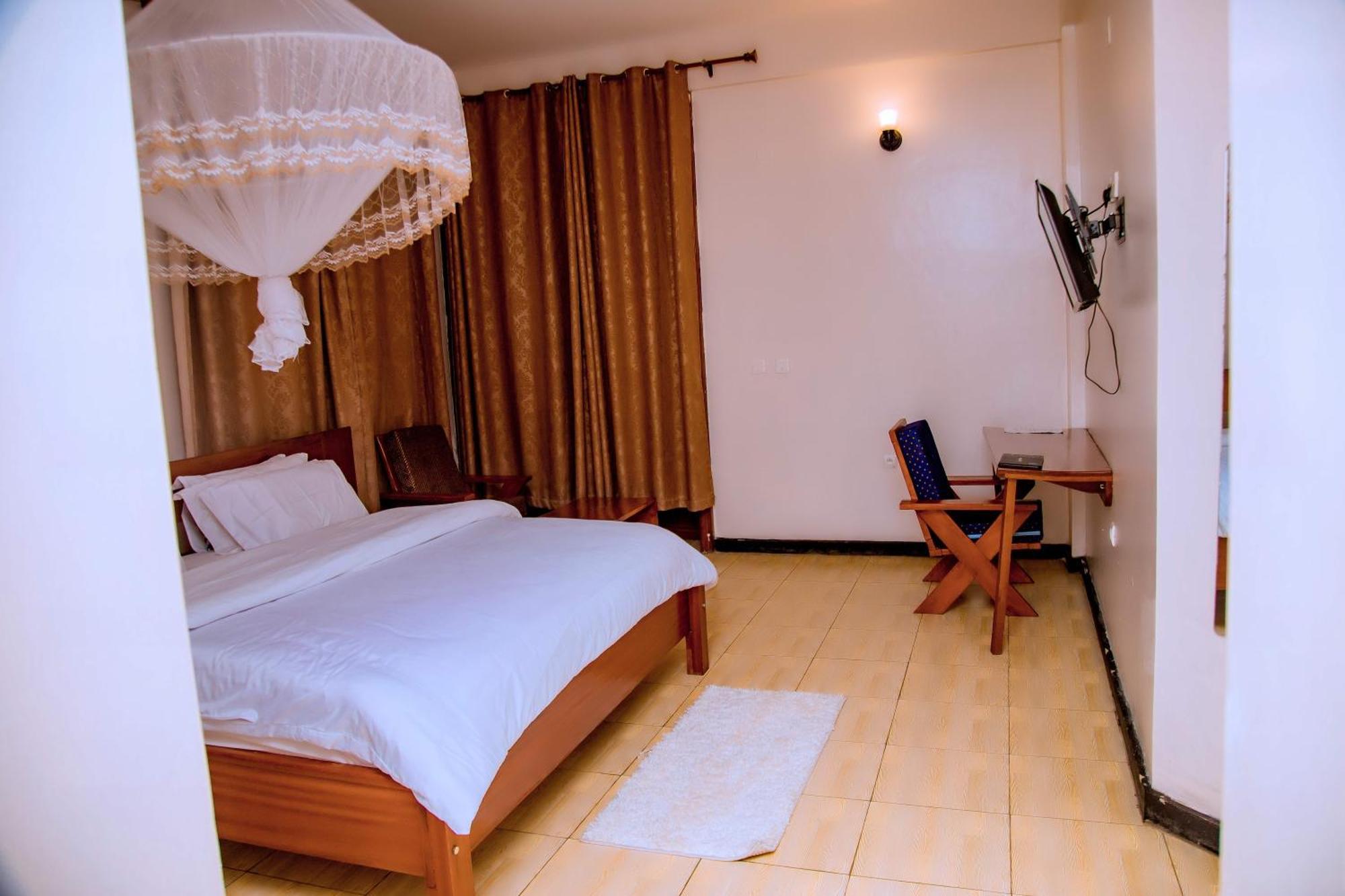 Kivu Hilltop View Resort Gisenyi Bagian luar foto